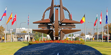 NATO’nun geleceği ve Avrupa’nın ittifak içindeki rolünü gösteren haber görseli
