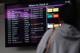 Edinburgh Havalimanı Çalışanlarına Zam ve Bonus Anlaşması 13 Airbus Haberleri Boeing 737-800 BCF PA-76890928.jpg