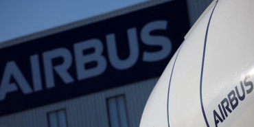 Airbus yönetim kurulu ve CEO değişim sürecini gösteren kurumsal görsel