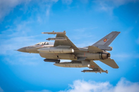 Romanya F-16’ları İki Rus İHA’sını Düşürdü 11 Askeri Havacılık Romanian-F-16-fighters-shoot-down-two-Russian-drones-after-airspace-violations-over-the-Black-Sea-01