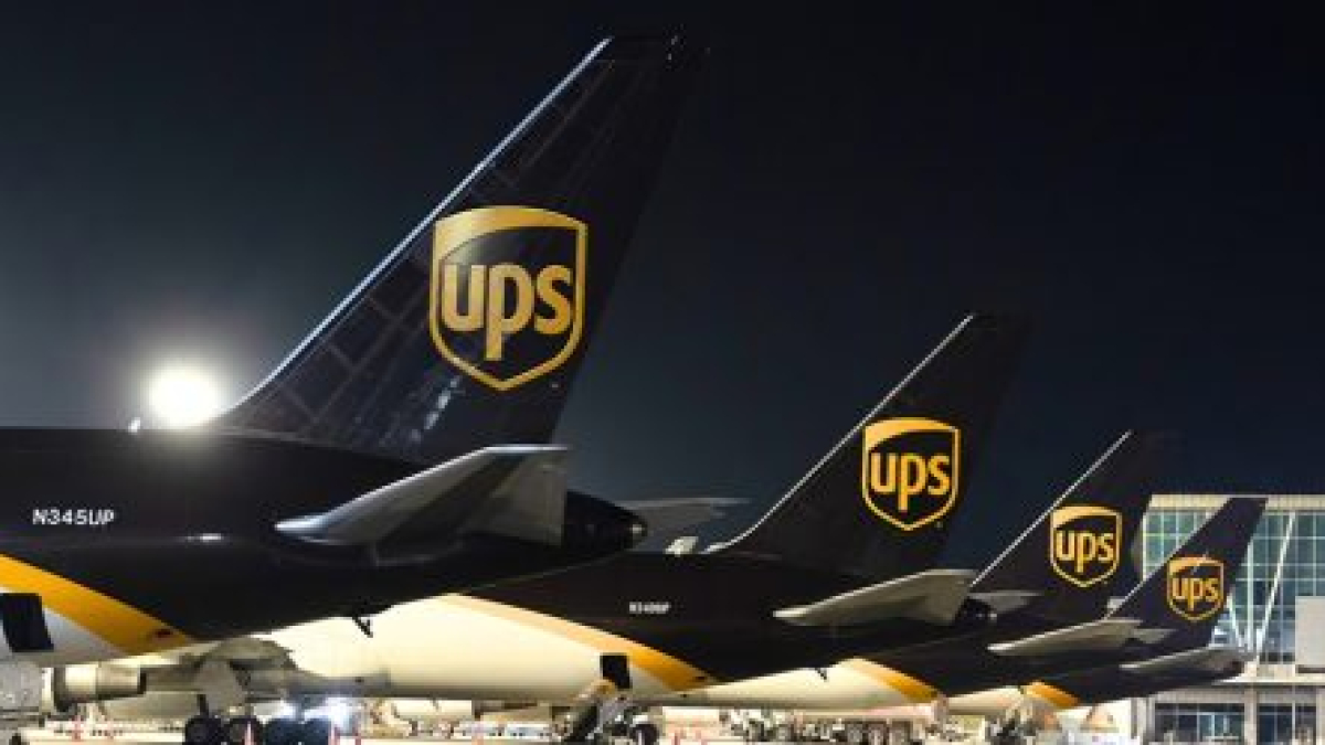 UPS-freighters-at-Clark-Airport-Photo-UPS-480x250-1