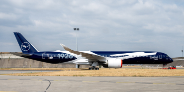 ai-pho-0251-06-a350-1000lufthansamsn799rollout-028-scaled-1