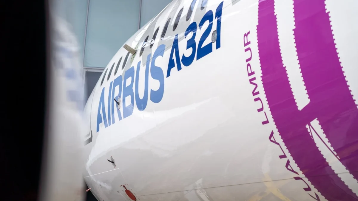 airbus-a321-2025-su1ov6j