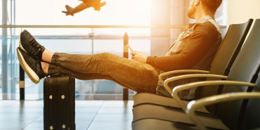 airport-3511342_640
