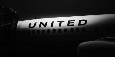 Seattle-Tacoma Uluslararası Havalimanı’na yönlendirilen United Airlines Boeing 787-9 uçağı