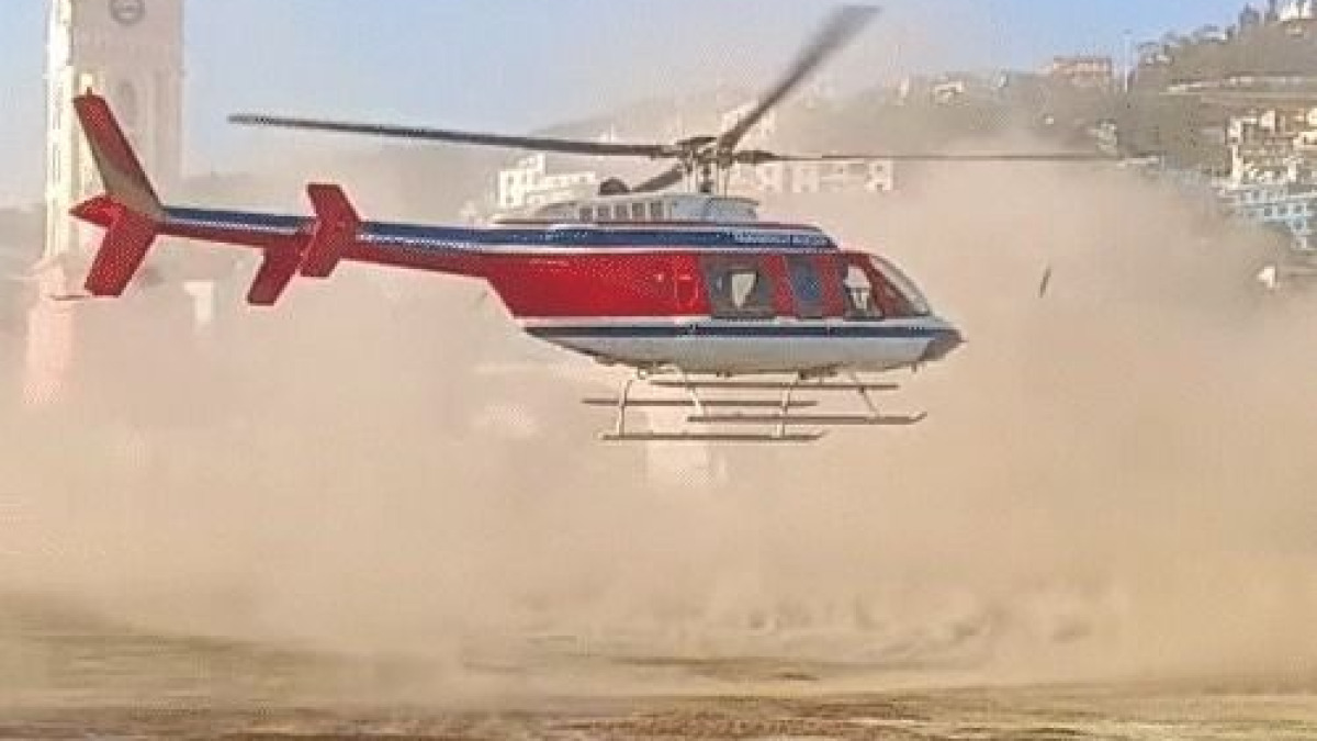Helikopter, Yeni Tehri’de stadyuma acil iniş yaptı 6 İHA & SİHA comp-191_1792819643_en_1792822451_1280