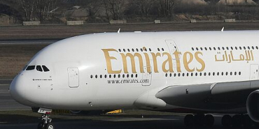 Emirates'in Cenevre-Dubai hattında kullanılan Boeing 777 uçağı