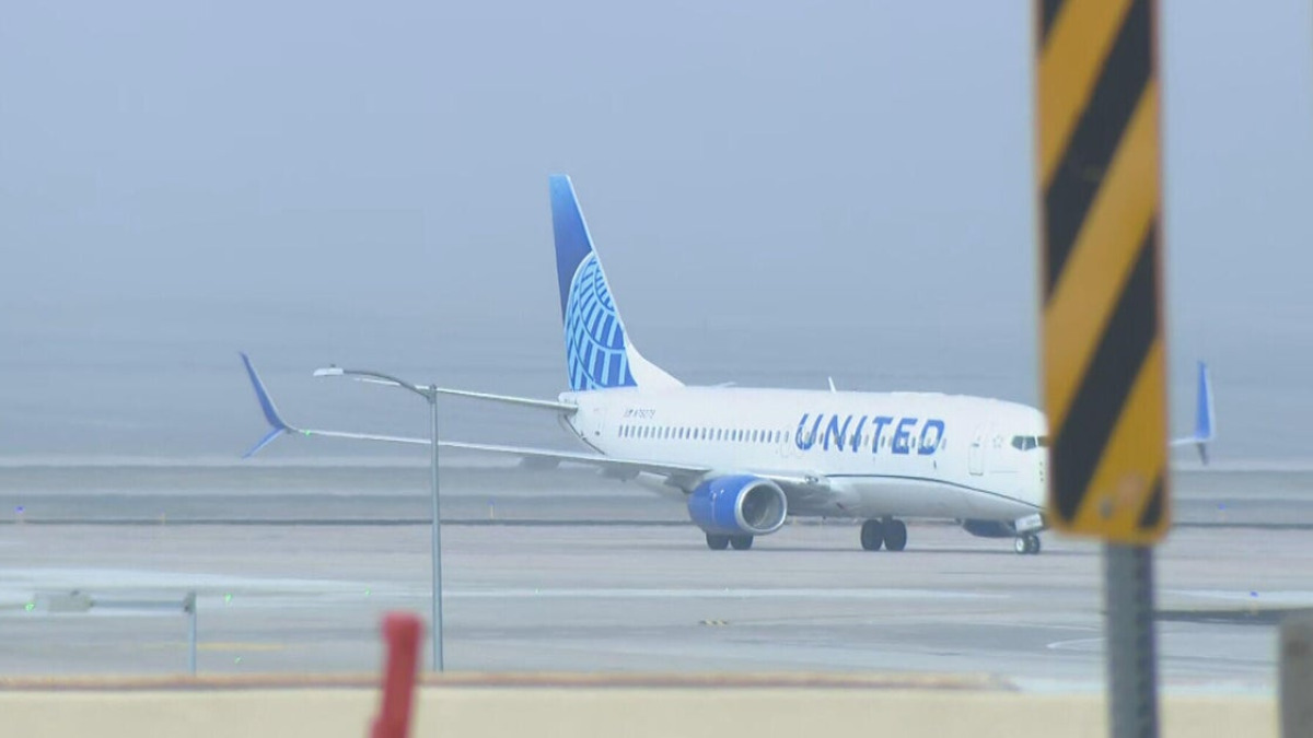 Denver Havalimanı'nda Sis Nedeniyle Uçuşlar Aksadı 4 Yabancı Havayolları Banning Havalimanı dia-fog-delay-ld-lu15-frame-7380