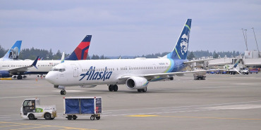 former-sea-tac-ramp-agent-sues-port-alaska-airlines-over-baggage-tug-crash-1