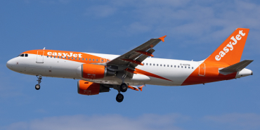 easyJet uçağı