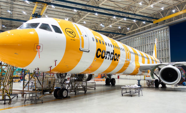 Condor filosundaki Airbus A321 uçağı