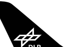 DLR’nin sanal kule teknolojisi ticarileşiyor 17 Boeing Haberleri Puma filosu DLR tarafından geliştirilen sanal kule teknolojisinin VR başlıklarıyla kullanımını gösteren görsel