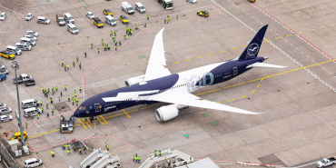 Lufthansa uçağı