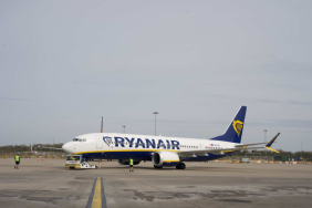Ryanair uçağı havalimanında