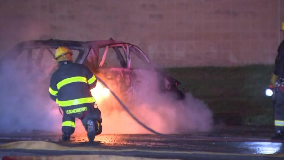 philadelphia-car-fire-enterprise-avenue