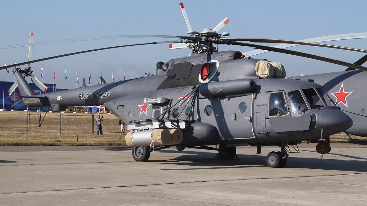 russian-air-force-mi-8amtsh-helicopter