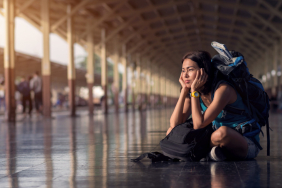 IATA: Ağustosta yolcu talebi gerilerken kargo yüzde 4,4 arttı 17 Savunma Sanayii Haberleri EUROCONTROL Asia,Woman,With,Bag,Backpack,And,Sitting,Bored,Wait,A