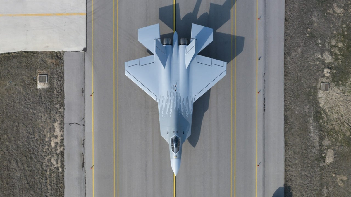 tusas-kaan-p1-prototype-overhead-runway