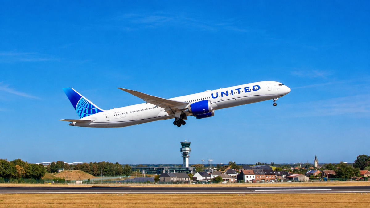united_787_centered_1920x1080